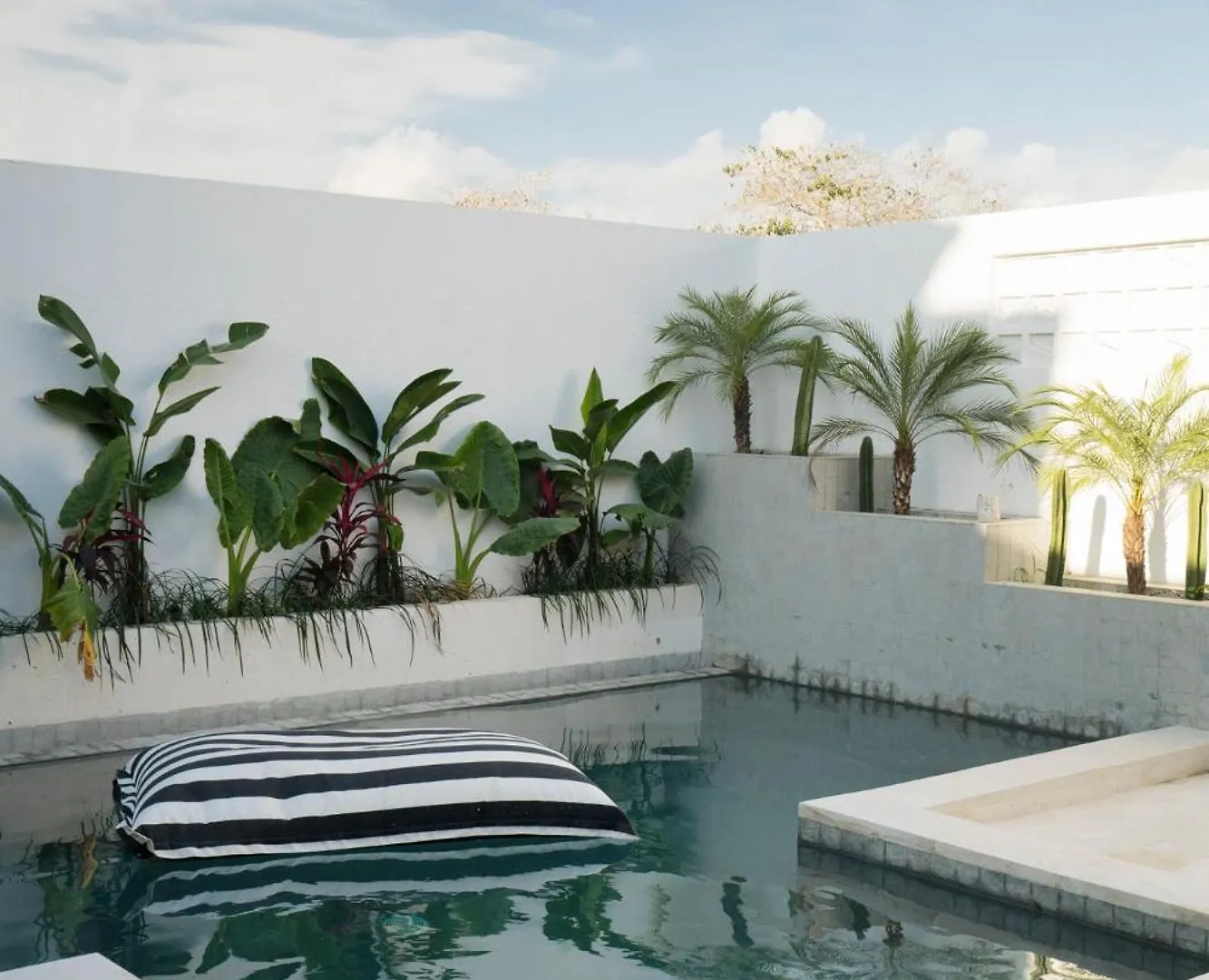 Villa Cosmo - Uluwatu By Yolla Hospitality Indonesia